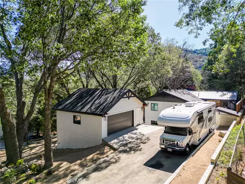 Exterior - 374 Dunant, Crestline, CA 92325 photo 2 of 31