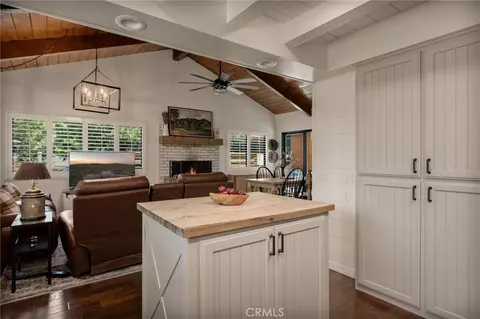 Kitchen - 374 Dunant, Crestline, CA 92325 photo 1 of 5
