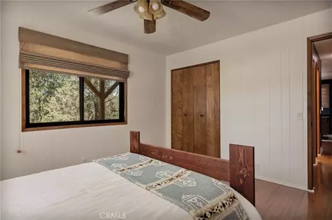 Bedroom - 374 Dunant, Crestline, CA 92325 photo 5 of 11