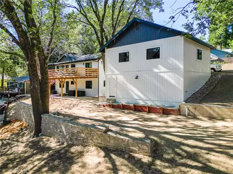 Exterior - 374 Dunant, Crestline, CA 92325 photo 24 of 31