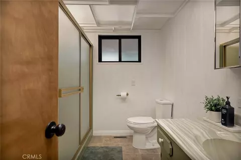 Bath - 374 Dunant, Crestline, CA 92325 photo 3 of 4