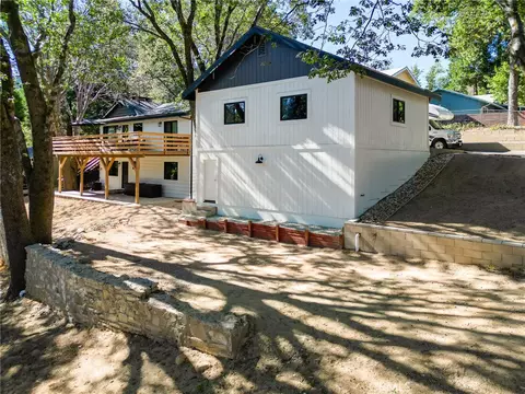 Exterior - 374 Dunant, Crestline, CA 92325 photo 4 of 31