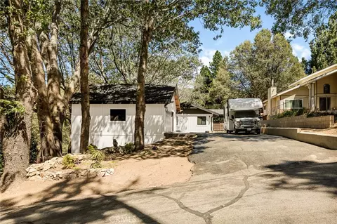 Exterior - 374 Dunant, Crestline, CA 92325 photo 20 of 31