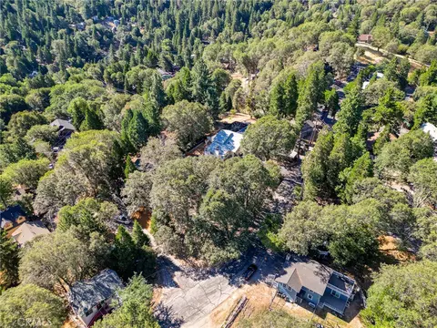View/Area - 374 Dunant, Crestline, CA 92325 photo 3 of 3
