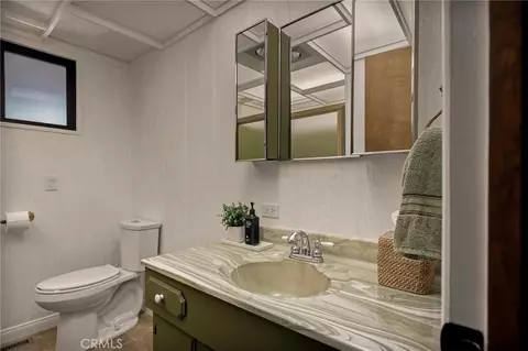 Bath - 374 Dunant, Crestline, CA 92325 photo 4 of 4