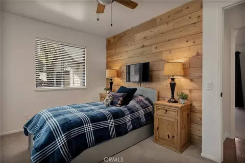 Bedroom - 374 Dunant, Crestline, CA 92325 photo 9 of 11