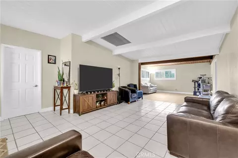 Living - 4242 Eileen, Riverside, CA 92504 photo 2 of 4