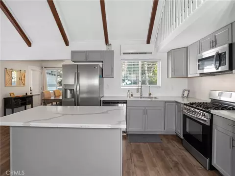 Kitchen - 1081 Apple Ave, Wrightwood, CA 92397 photo 2 of 5