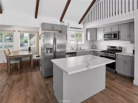 Kitchen - 1081 Apple Ave, Wrightwood, CA 92397 photo 4 of 5