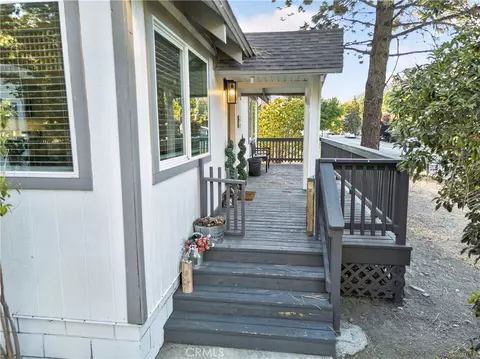 Exterior - 1081 Apple Ave, Wrightwood, CA 92397 photo 15 of 15