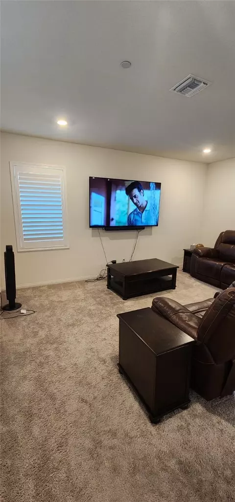 Living - 21288 Telegraph, Riverside, CA 92507 photo 3 of 3