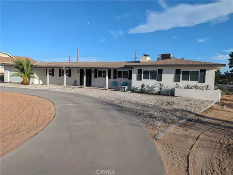 Exterior - 20157 Chickasaw, Apple Valley, CA 92307 photo 4 of 4