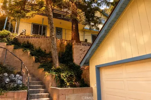 24687 San Moritz, Crestline, CA 92325 photo 2