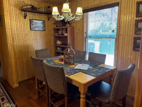 Dining - 437 Victoria Ln, Sugarloaf, CA 92386 photo 1 of 1