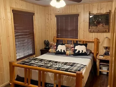 Bedroom - 437 Victoria Ln, Sugarloaf, CA 92386 photo 1 of 3