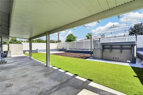 Exterior - 230 E Pioneer, Redlands, CA 92374 photo 9 of 10