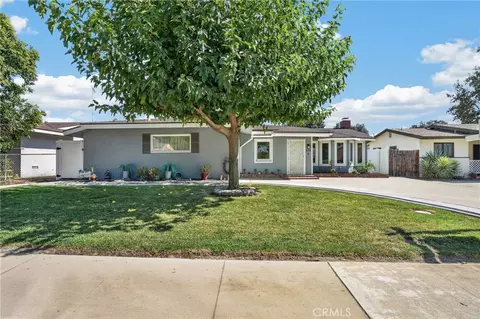 Exterior - 230 E Pioneer, Redlands, CA 92374 photo 3 of 10