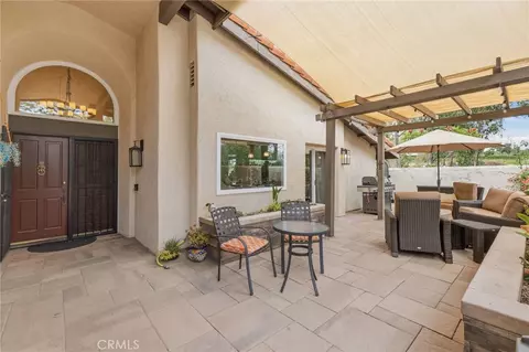 Exterior - 31016 E Sunset Dr N, Redlands, CA 92373 photo 4 of 15