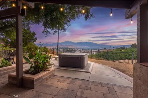 Exterior - 31016 E Sunset Dr N, Redlands, CA 92373 photo 14 of 15