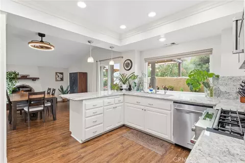 Kitchen - 31016 E Sunset Dr N, Redlands, CA 92373 photo 4 of 4