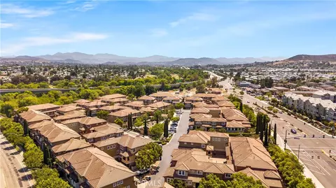 View/Area - 170 Via Montisi, Santee, CA 92071 photo 5 of 10