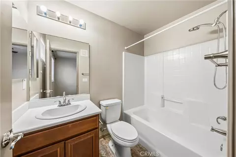Bath - 170 Via Montisi, Santee, CA 92071 photo 3 of 4