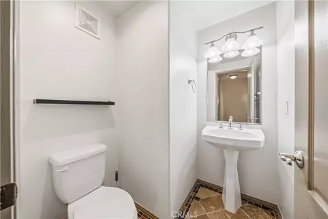 Bath - 170 Via Montisi, Santee, CA 92071 photo 2 of 4