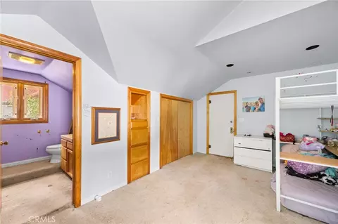 Bedroom - 41035 Pine Dr, Forest Falls, CA 92339 photo 9 of 11
