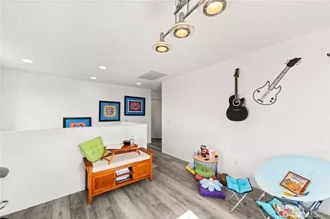 Entry Way - 11919 Citadel Ave, Fontana, CA 92337 photo 4 of 5