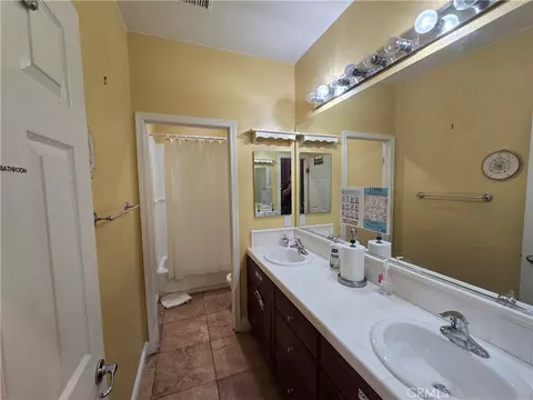 Bath - 16005 Regency Rnch, Riverside, CA 92504 photo 1 of 4