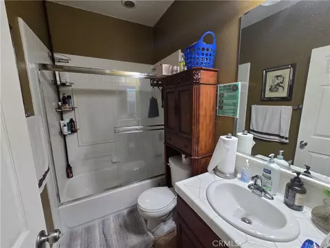 Bath - 16005 Regency Rnch, Riverside, CA 92504 photo 4 of 4
