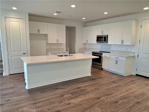 Kitchen - 29458 Upper Creek Loop, Winchester, CA 92596 photo 2 of 2