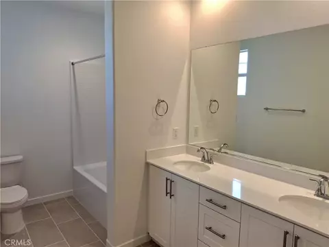 Bath - 29458 Upper Creek Loop, Winchester, CA 92596 photo 1 of 4