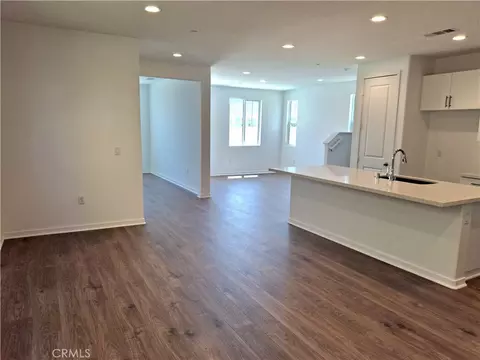 Living - 29458 Upper Creek Loop, Winchester, CA 92596 photo 1 of 3