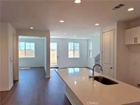 Living - 29458 Upper Creek Loop, Winchester, CA 92596 photo 2 of 3