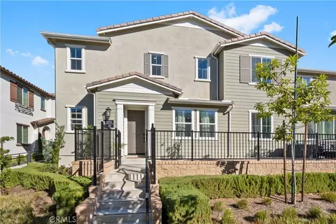 5604 Altamura Way #10, Fontana, CA 92336