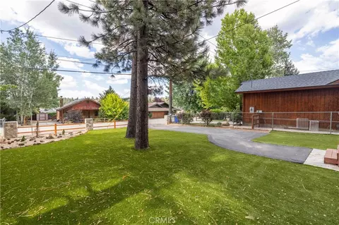 Exterior - 42855 Willow Ave, Big Bear Lake, CA 92315 photo 6 of 7