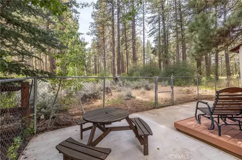 Exterior - 42855 Willow Ave, Big Bear Lake, CA 92315 photo 1 of 7