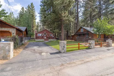 Exterior - 42855 Willow Ave, Big Bear Lake, CA 92315 photo 5 of 7