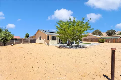 Exterior - 22779 El Centro, Apple Valley, CA 92307 photo 11 of 14