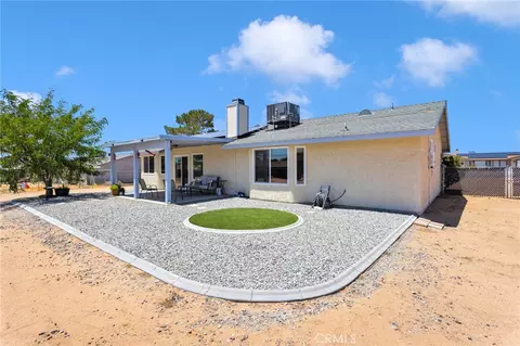 Exterior - 22779 El Centro, Apple Valley, CA 92307 photo 13 of 14