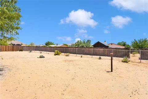 Exterior - 22779 El Centro, Apple Valley, CA 92307 photo 10 of 14