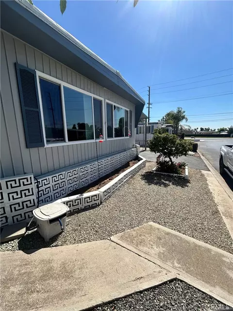 450 Judson St #70, Redlands, CA 92374 photo 2
