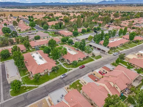 View/Area - 19233 Elm, Apple Valley, CA 92308 photo 1 of 8