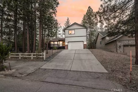 Exterior - 352 Feldstrasse, Big Bear Lake, CA 92315 photo 15 of 17