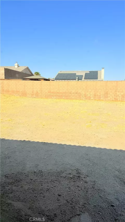 Exterior - 1360 Savanna, Barstow, CA 92311 photo 2 of 2