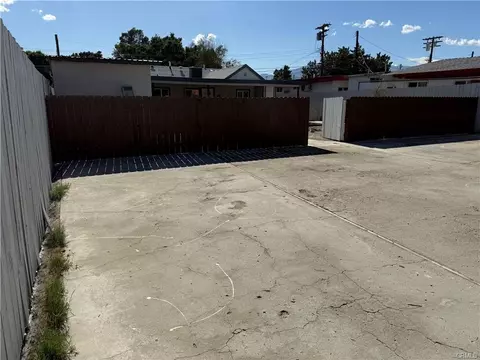 Exterior - 84057 Manila, Indio, CA 92201 photo 5 of 9