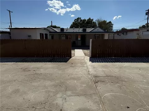 Exterior - 84057 Manila, Indio, CA 92201 photo 4 of 9
