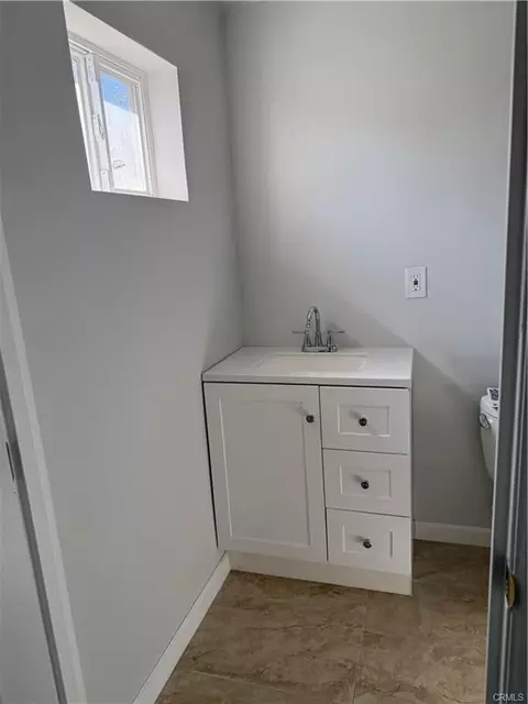 Bath - 84057 Manila, Indio, CA 92201 photo 1 of 3
