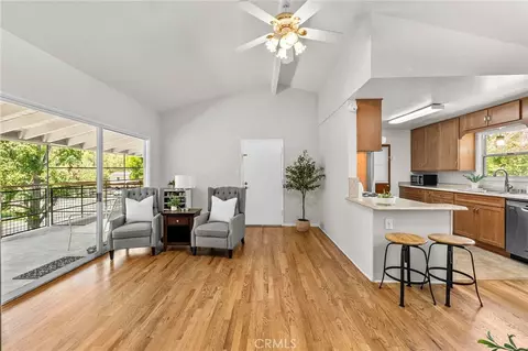 Living - 186 N N Ctr, Redlands, CA 92373 photo 5 of 5